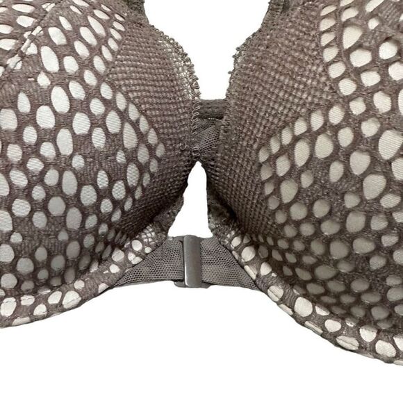 Victorias Secret very sexy push-up size 34B - Picture 2 of 5